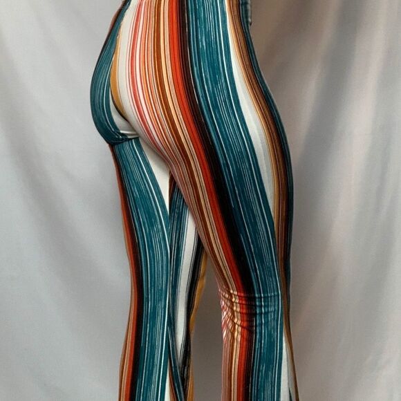 FASHIONOMICS STRIPE FLARE PANTS - Picture 6 of 7